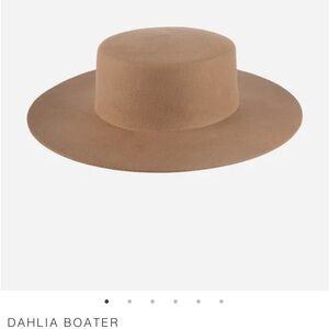 Gigi pip dahlia boater